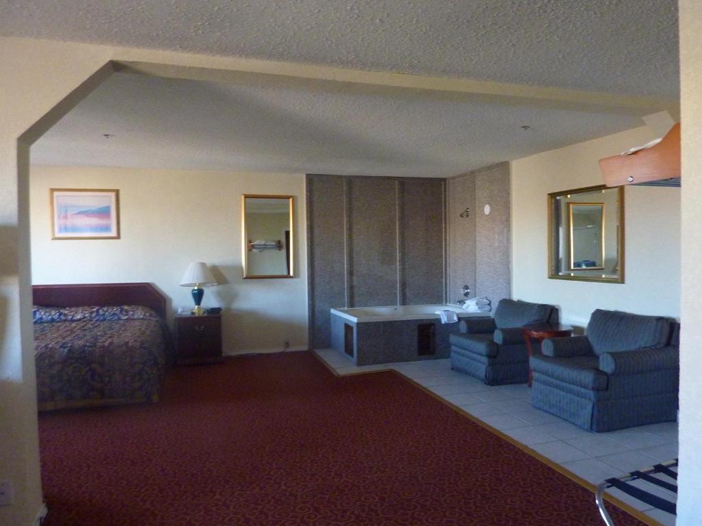 Park Hill Inn And Suites Оклахома-Сити Экстерьер фото